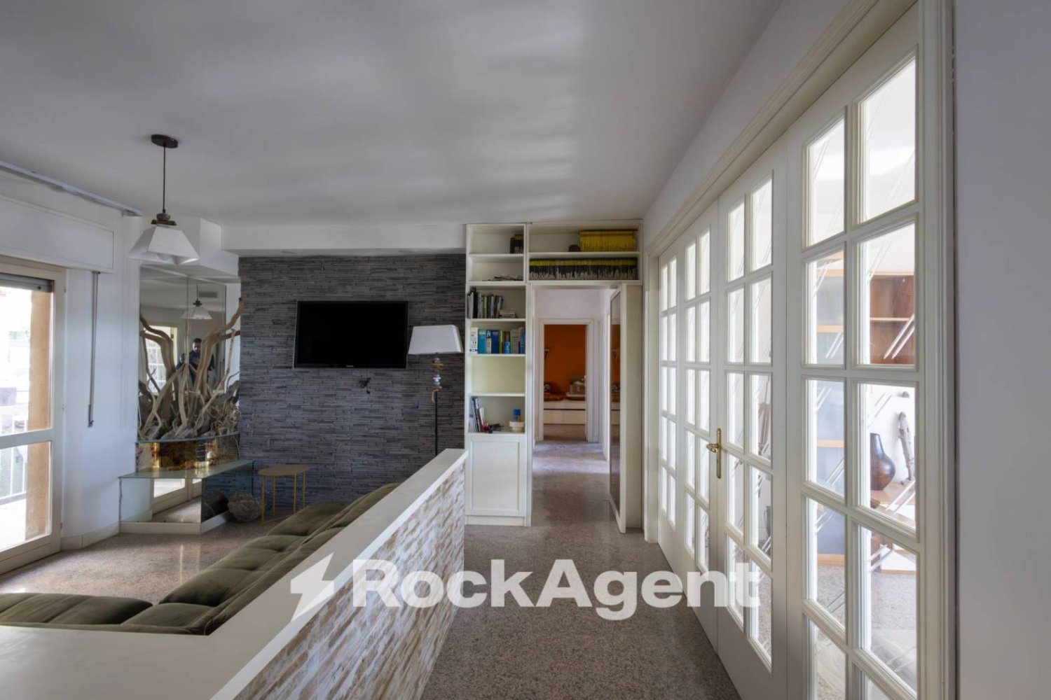 4 bedrooms Apartment in Catanzaro, Italy No. 296151