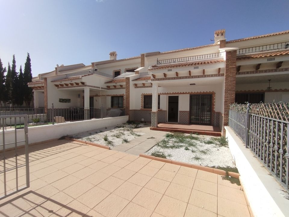 3 bedrooms Townhouse in San Miguel de Salinas, Spain No. 190739
