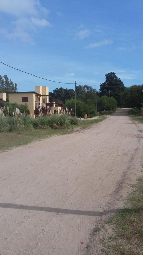 Земельный участок в Буэнос-Айрес, Аргентина № 117363