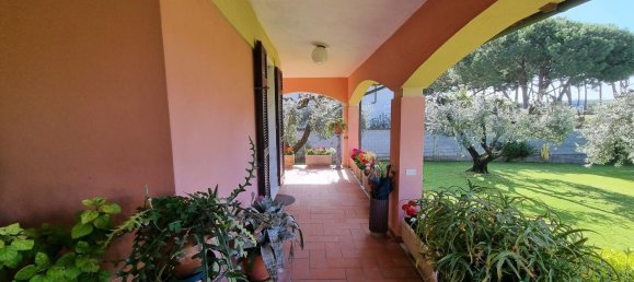 4 bedrooms Villa in Carrara, Italy No. 128560 46