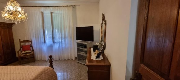 4 bedrooms Villa in Carrara, Italy No. 128560 33