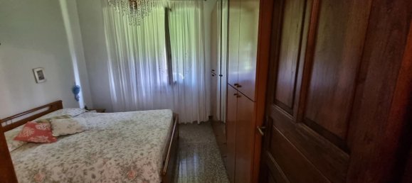 4 bedrooms Villa in Carrara, Italy No. 128560 19