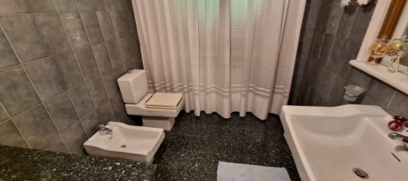 4 bedrooms Villa in Carrara, Italy No. 128560 16