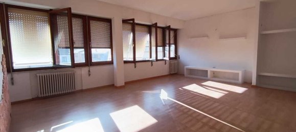 4 bedrooms Apartment in Livorno, Italy No. 342750 27