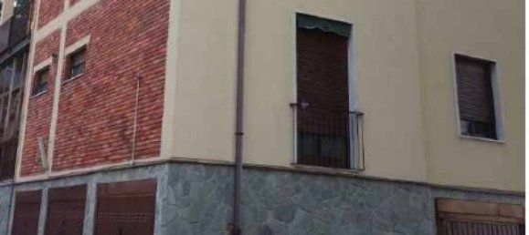 Apartamento de 4 habitaciónes en Monza, Italy No. 5349 3