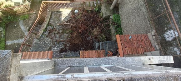 Дом с 6 комнатами в Даванья, Италия № 156489 2