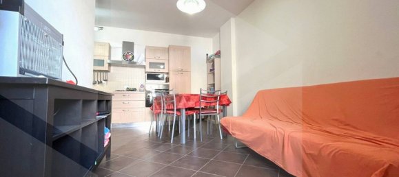 3 rooms Apartment in Campomarino, Italy No. 24799 3