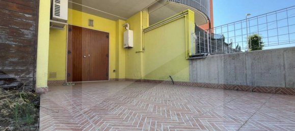 3 rooms Apartment in Campomarino, Italy No. 24799 2