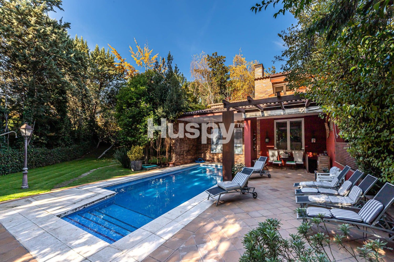 6 bedrooms House in Alcobendas, Spain No. 19740