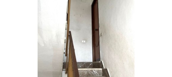 4-Zimmer Haus in Palermo, Italy, Nr. 47917 6