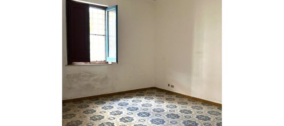 4-Zimmer Haus in Palermo, Italy, Nr. 47917 9