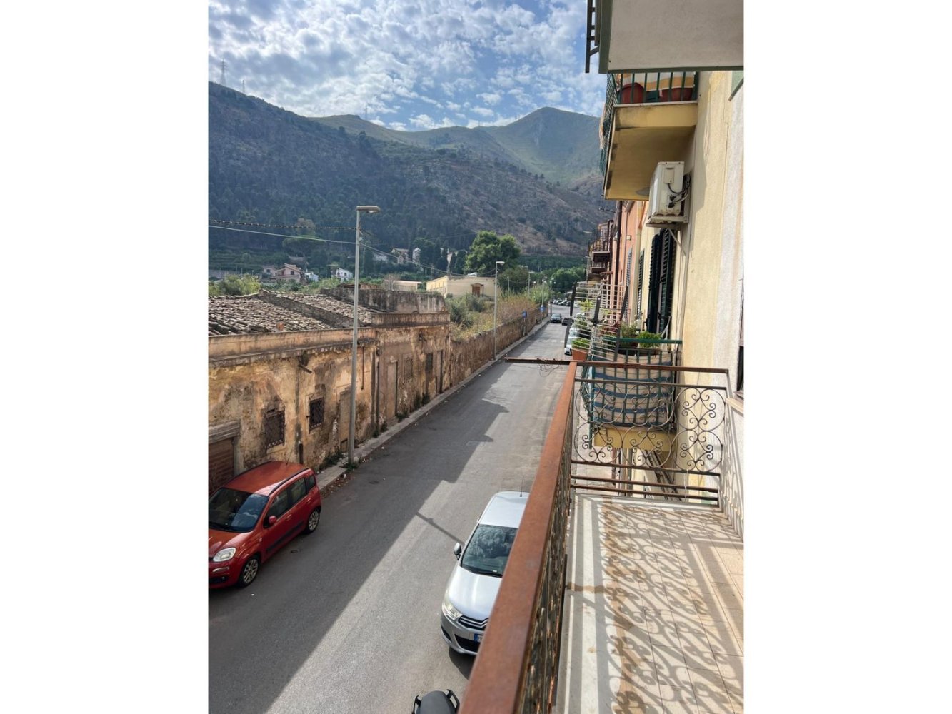 4-Zimmer Haus in Palermo, Italy, Nr. 47917