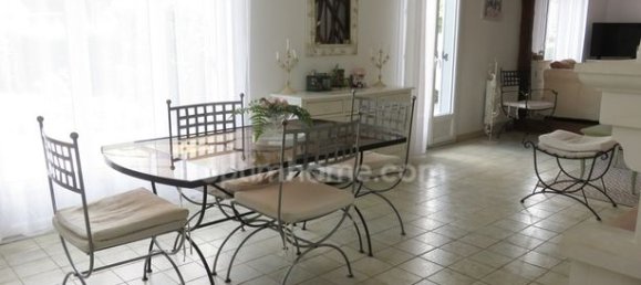 3 bedrooms House in Eure, France No. 315988 4