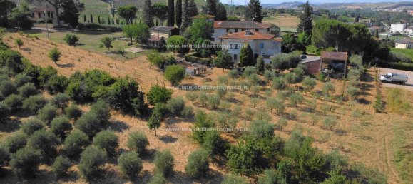 10 chambres Maison à San Gimignano, Italy No. 358312 23