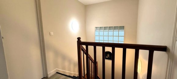 2 bedrooms House in Chelles, France No. 180884 4