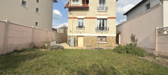 2 bedrooms House in Chelles, France No. 180884 11