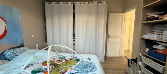 2 bedrooms House in Chelles, France No. 180884 7