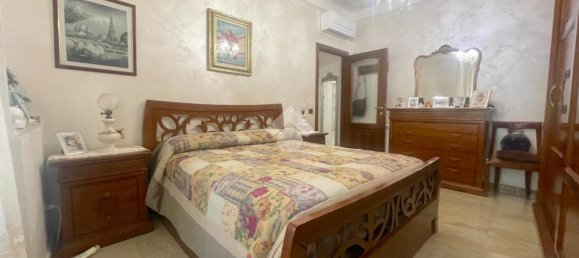 5-salle Appartement à Sanremo, Italy No. 16436 4