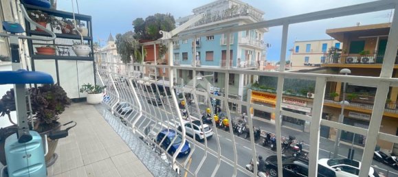 5-salle Appartement à Sanremo, Italy No. 16436 17