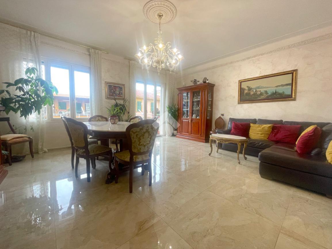 5-salle Appartement à Sanremo, Italy No. 16436