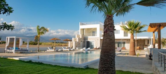 3 bedrooms Villa in Heraklion, Greece No. 8391 2