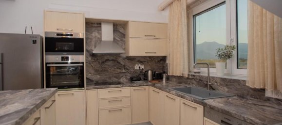 3 bedrooms Villa in Heraklion, Greece No. 8391 20