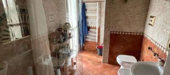 Квартира с 4 комнатами в Ломанья, Италия № 8098 4