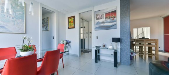 Apartamento de 3 dormitorios en Chantilly, France No. 99309 4