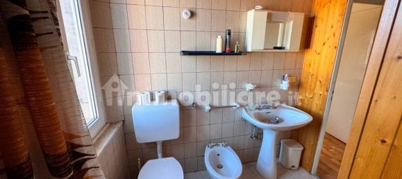 Дом с 3 спальнями в Удине, Италия № 374842 23