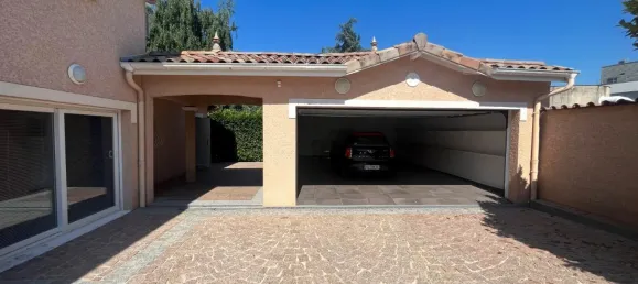 5 bedrooms House in Bourg-en-Bresse, France No. 354832 10