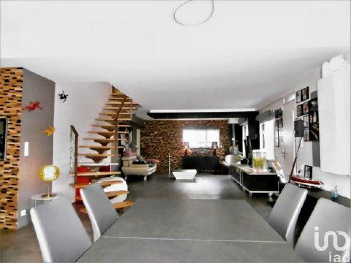 4 bedrooms House in Rennes, France No. 3975