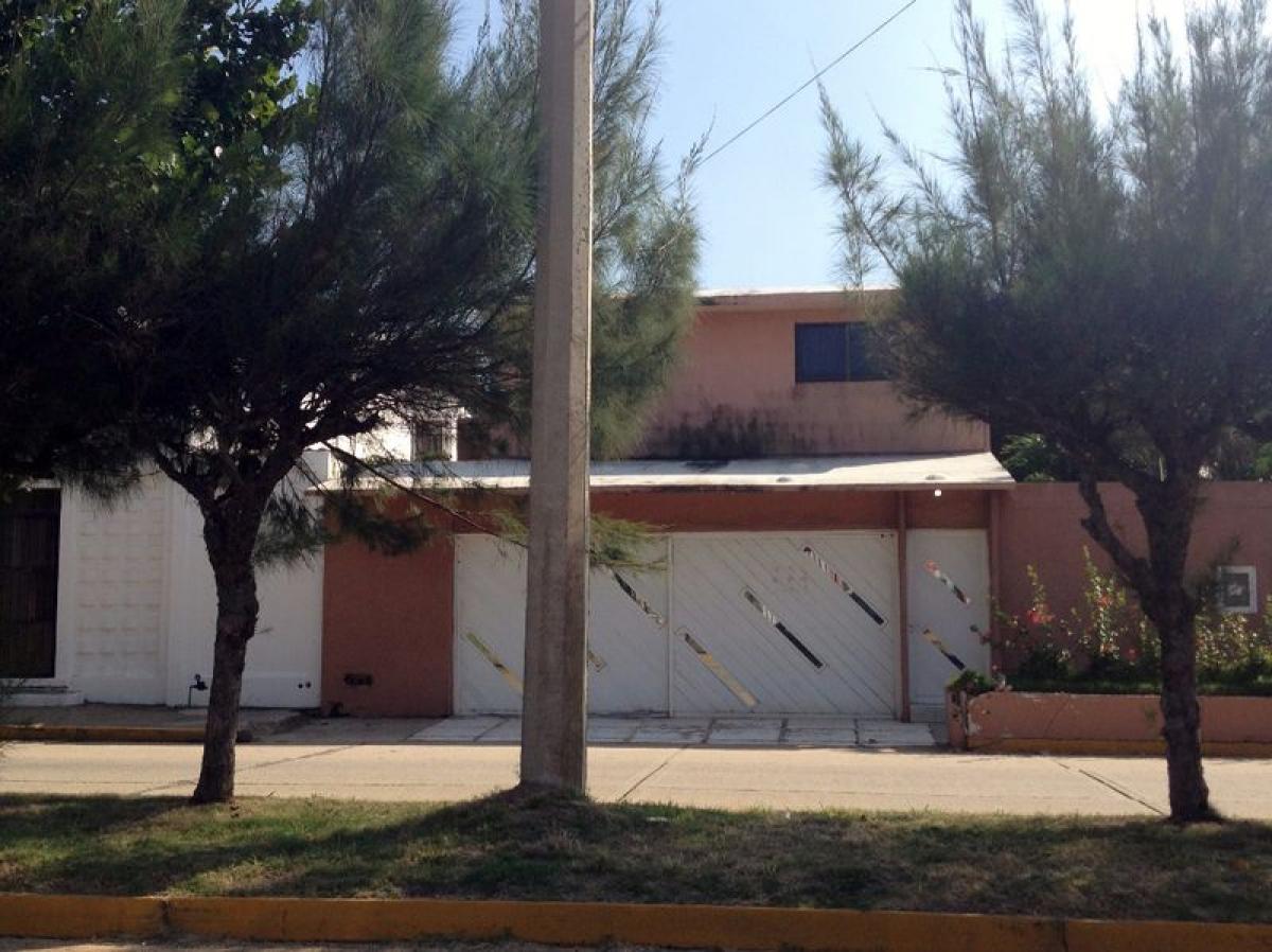 Casa de 4 dormitorios en Veracruz, Mexico No. 208803
