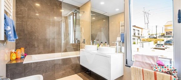 4 bedrooms Villa in Sintra, Portugal No. 84580 27