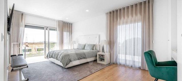 4 bedrooms Villa in Sintra, Portugal No. 84580 10