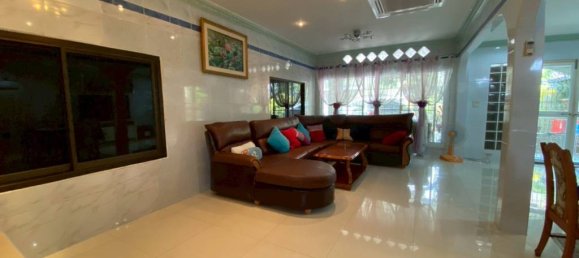 Дом с 4 спальнями в Саттахип, Таиланд № 58476 6