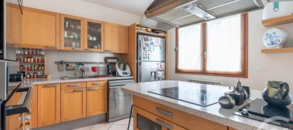 4 Schlafzimmer Haus in Champigny-sur-Marne, France, Nr. 288803 8