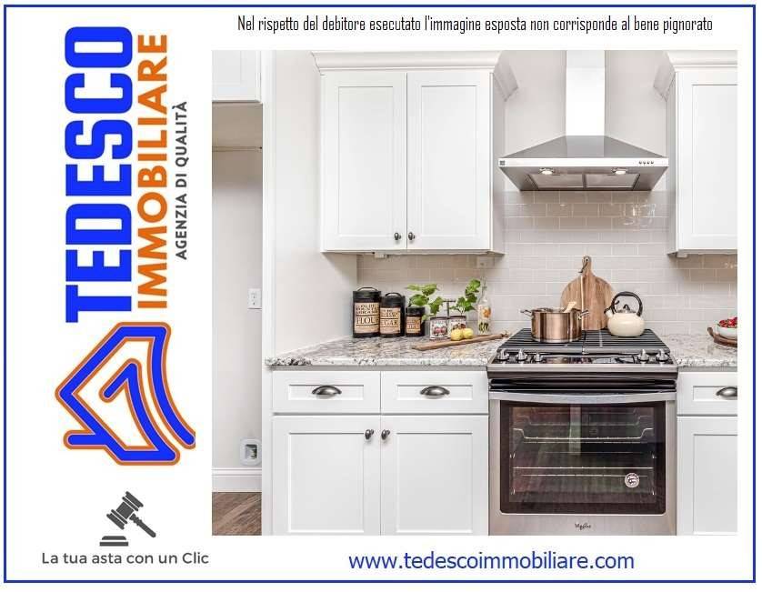 5-Zimmer Wohnung in Montesarchio, Italy, Nr. 300437