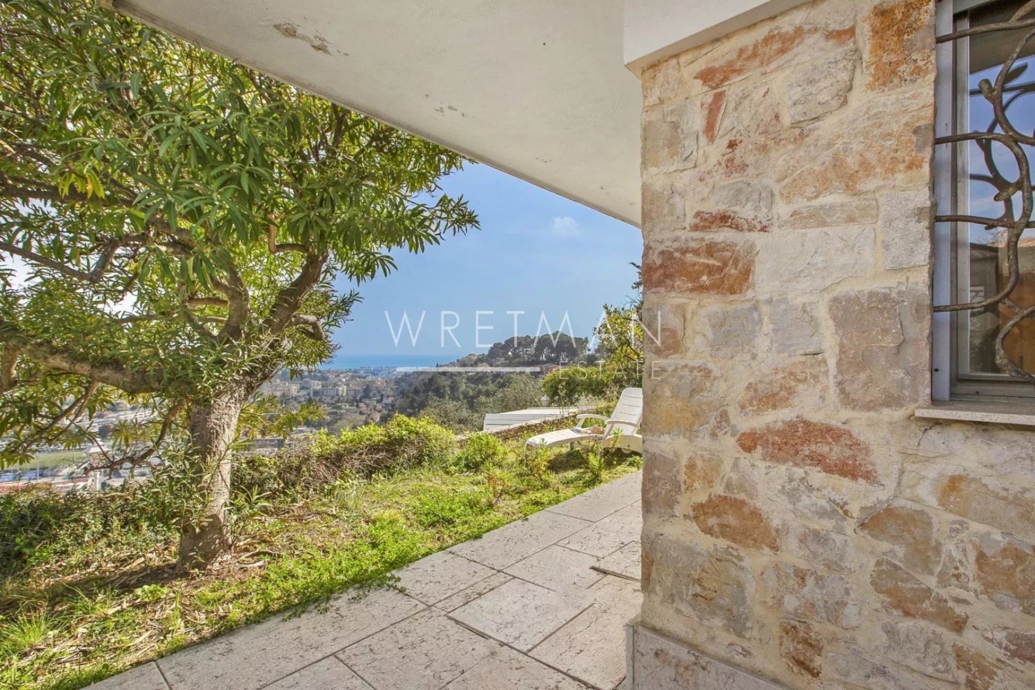 Villa de 5 dormitorios en Cagnes-sur-Mer, France No. 292949