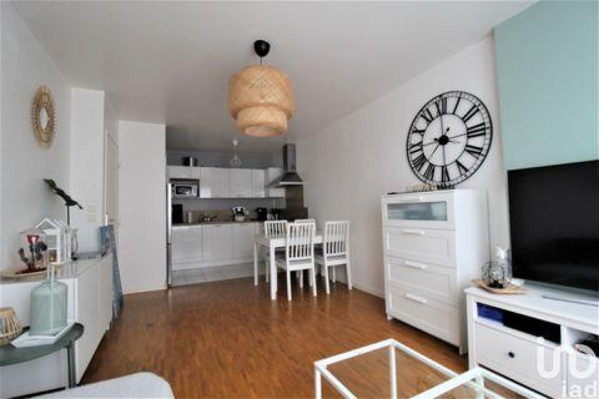 Estudio en el condominio en Chessy, France No. 36649