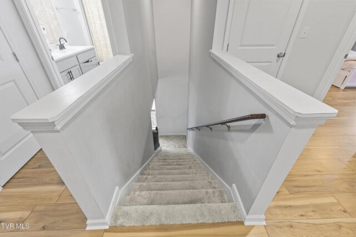 4 bedrooms House in Piney Flats, USA No. 433069