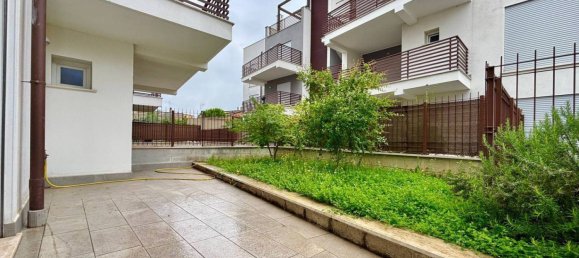 Studio in Rome, Italy No. 273662 4