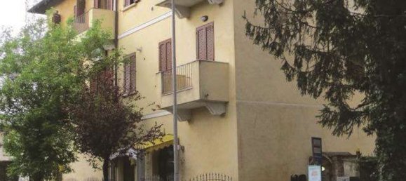 Apartamento de 8 habitaciónes en Turate, Italy No. 300081 6