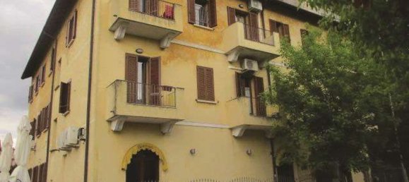 Apartamento de 8 habitaciónes en Turate, Italy No. 300081 7