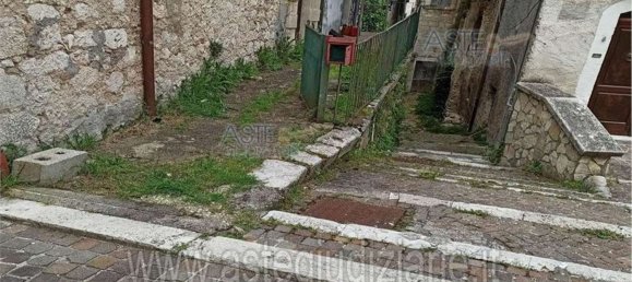 3 rooms Apartment in Pescina, Italy No. 183835 7