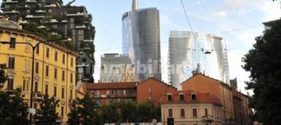 3 rooms Commercial property in Milan, Italy No. 299138 4