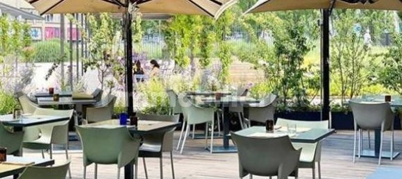 3 rooms Commercial property in Milan, Italy No. 299138 8