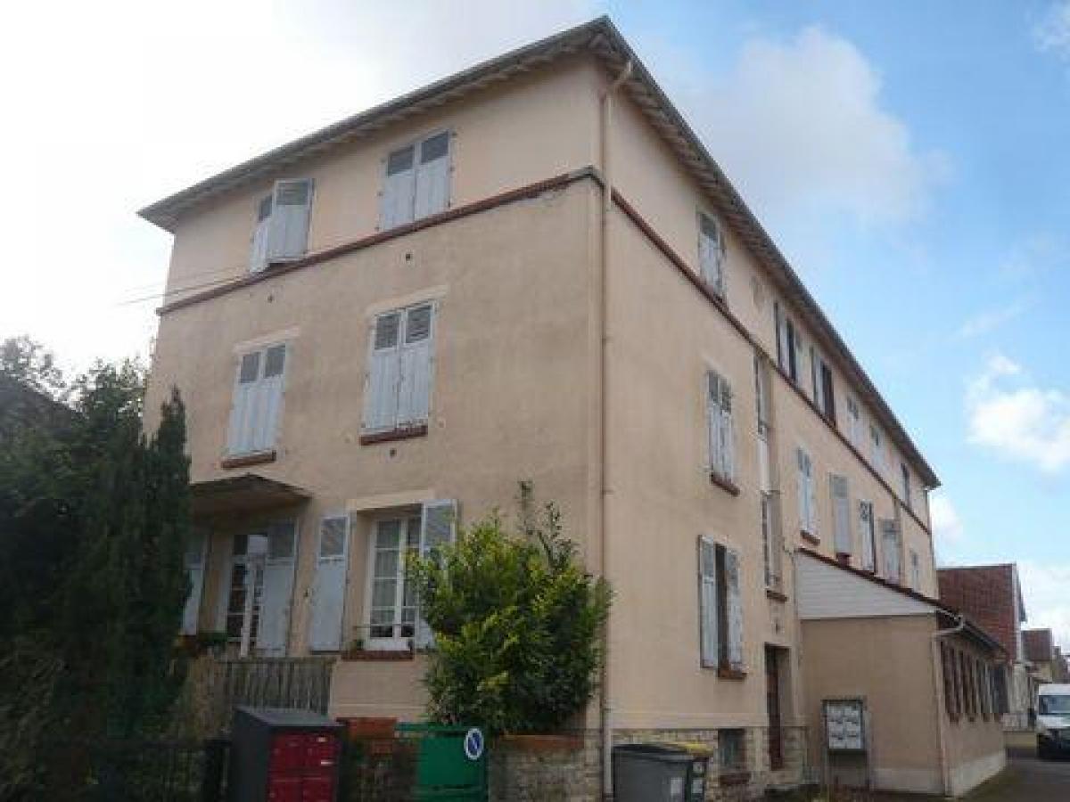 2 bedrooms Apartment in Troyes, France No. 33355