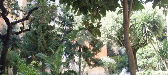 3 bedrooms Apartment in Rome, Italy No. 298320 3