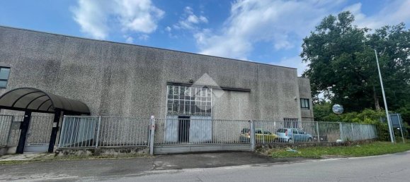 2 rooms Warehouse in Legnano, Italy No. 287964 3
