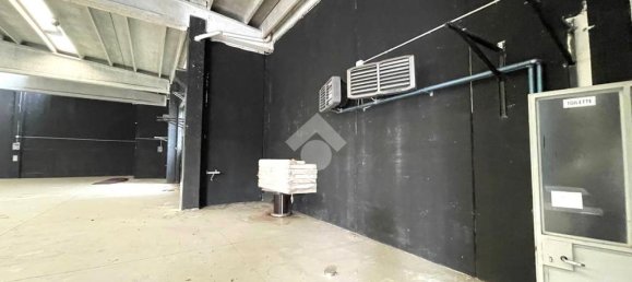 2 rooms Warehouse in Legnano, Italy No. 287964 16